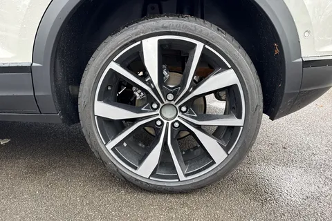  Volkswagen T-Roc 1.0 TSI Style Design Euro 6 (s/s) 5dr Thumbnail #11