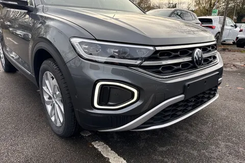  Volkswagen T-Roc 2.0 TDI Style Euro 6 (s/s) 5dr Thumbnail #9