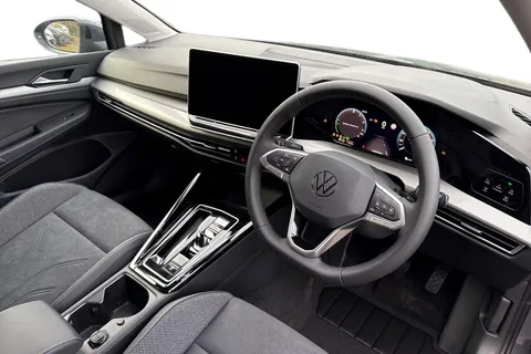  Volkswagen Golf 1.5 TSI eHybrid 19.7kWh Style DSG Euro 6 (s/s) 5dr Thumbnail #14