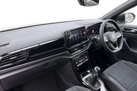  Volkswagen T-Roc 1.0 TSI Style Design Euro 6 (s/s) 5dr Thumbnail #15