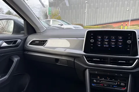 Volkswagen T-Roc 2.0 TDI Style Euro 6 (s/s) 5dr Thumbnail #20