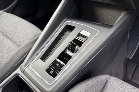  Volkswagen Golf 1.5 eTSI MHEV Match DSG Euro 6 (s/s) 5dr Thumbnail #23