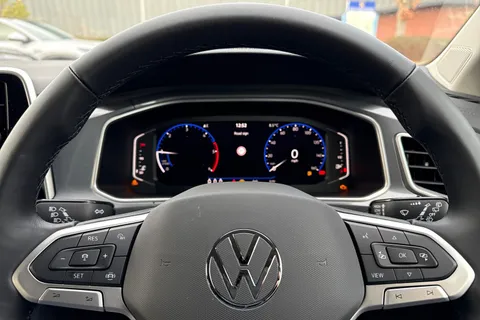 Volkswagen T-Roc 2.0 TDI Style Euro 6 (s/s) 5dr Thumbnail #31