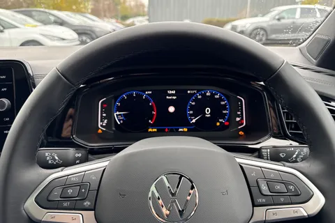  Volkswagen T-Roc 1.0 TSI Style Design Euro 6 (s/s) 5dr Thumbnail #33