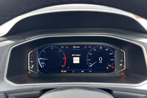  Volkswagen T-Roc 2.0 TDI Style Euro 6 (s/s) 5dr Thumbnail #37