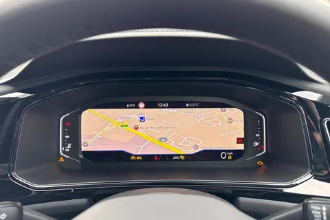  Volkswagen T-Roc 1.0 TSI Style Design Euro 6 (s/s) 5dr Thumbnail #37