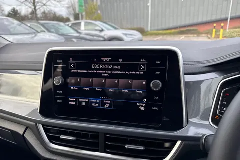  Volkswagen T-Roc 2.0 TDI Style Euro 6 (s/s) 5dr Thumbnail #42