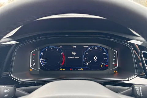  Volkswagen T-Roc 1.0 TSI Style Design Euro 6 (s/s) 5dr Thumbnail #42