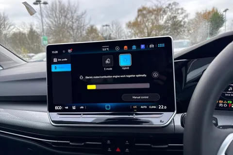  Volkswagen Golf 1.5 TSI eHybrid 19.7kWh Style DSG Euro 6 (s/s) 5dr Thumbnail #48