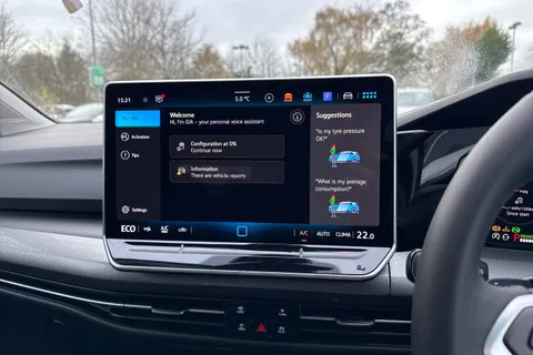  Volkswagen Golf 1.5 TSI eHybrid 19.7kWh Style DSG Euro 6 (s/s) 5dr Thumbnail #51