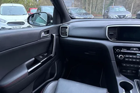 AP70UJC Kia Sportage 1.6 CRDi MHEV GT-Line S DCT Euro 6 (s/s) 5dr Thumbnail #16