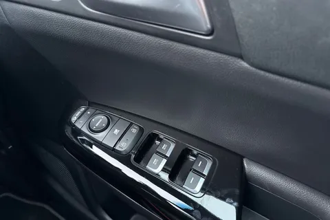 AP70UJC Kia Sportage 1.6 CRDi MHEV GT-Line S DCT Euro 6 (s/s) 5dr Thumbnail #19