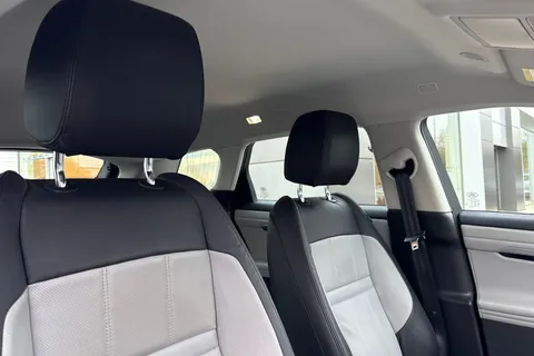 22 of 45 for Land Rover Range Rover Evoque 2.0 P250 R-Dynamic S 5dr