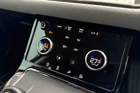 23 of 45 for Land Rover Range Rover Evoque 2.0 P250 R-Dynamic S 5dr