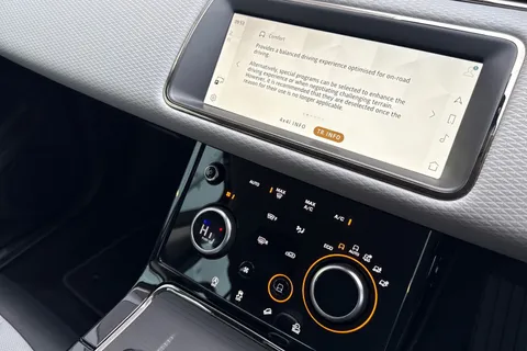 37 of 45 for Land Rover Range Rover Evoque 2.0 P250 R-Dynamic S 5dr