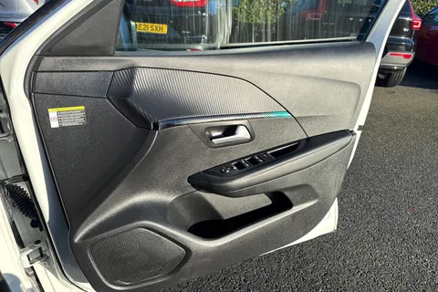 NV71FUP PEUGEOT e-208 50kWh Allure Premium Auto 5dr Thumbnail #21