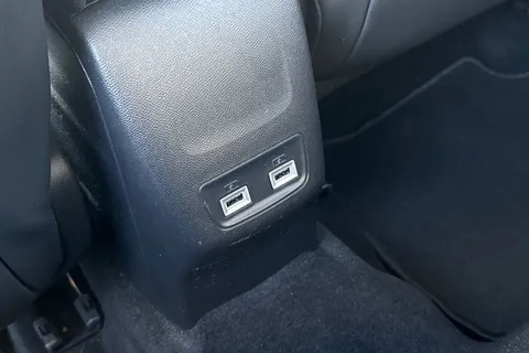 NV71FUP PEUGEOT e-208 50kWh Allure Premium Auto 5dr Thumbnail #33