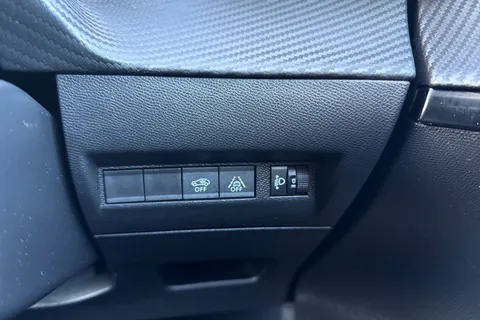 NV71FUP PEUGEOT e-208 50kWh Allure Premium Auto 5dr Thumbnail #43