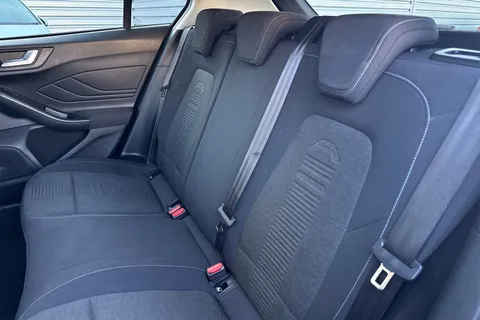 14 of 51 for Ford Focus 1.5T EcoBoost Active Auto Euro 6 (s/s) 5dr