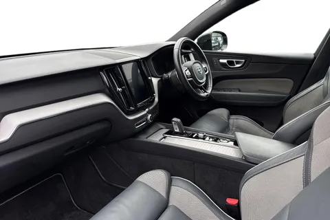KV20OUD Volvo Xc60 2.0 B4 MHEV R-Design Auto AWD Euro 6 (s/s) 5dr Thumbnail #9