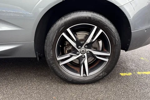 KV20OUD Volvo Xc60 2.0 B4 MHEV R-Design Auto AWD Euro 6 (s/s) 5dr Thumbnail #23