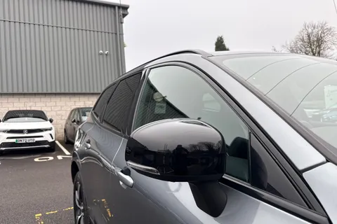 KV20OUD Volvo Xc60 2.0 B4 MHEV R-Design Auto AWD Euro 6 (s/s) 5dr Thumbnail #30