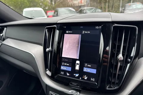 KV20OUD Volvo Xc60 2.0 B4 MHEV R-Design Auto AWD Euro 6 (s/s) 5dr Thumbnail #39