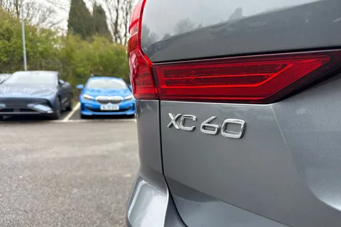 KV20OUD Volvo Xc60 2.0 B4 MHEV R-Design Auto AWD Euro 6 (s/s) 5dr Thumbnail #53