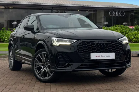 KT74EHK Audi Q3 Black Edition 35 TDI 150 PS S tronic Thumbnail #2