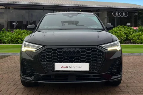 KT74EHK Audi Q3 Black Edition 35 TDI 150 PS S tronic Thumbnail #7