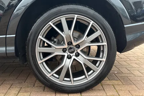 KT74EHK Audi Q3 Black Edition 35 TDI 150 PS S tronic Thumbnail #14