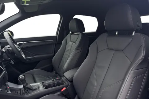 KT74EHK Audi Q3 Black Edition 35 TDI 150 PS S tronic Thumbnail #17
