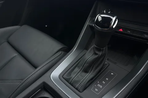 KT74EHK Audi Q3 Black Edition 35 TDI 150 PS S tronic Thumbnail #24