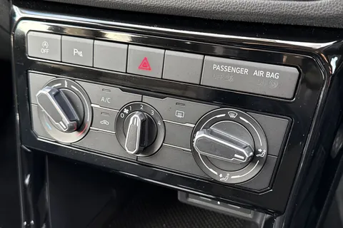 GL74AWU Volkswagen T-Cross 1.0 TSI 115 Match 5dr Thumbnail #23