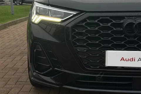 KT74EHK Audi Q3 Black Edition 35 TDI 150 PS S tronic Thumbnail #29