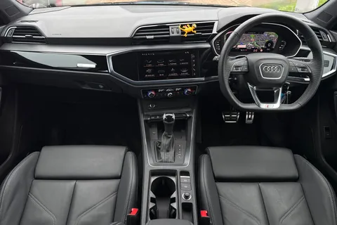 KT74EHK Audi Q3 Black Edition 35 TDI 150 PS S tronic Thumbnail #32