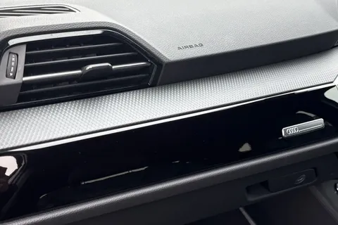 KT74EHK Audi Q3 Black Edition 35 TDI 150 PS S tronic Thumbnail #35