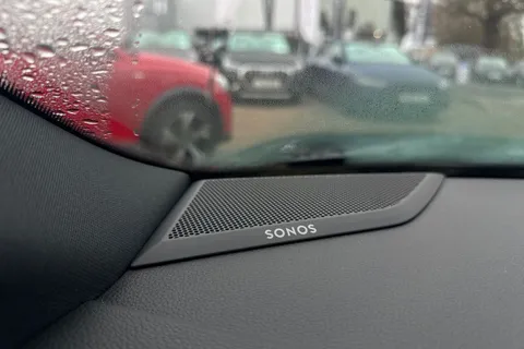 KT74EHK Audi Q3 Black Edition 35 TDI 150 PS S tronic Thumbnail #36