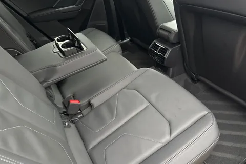 KT74EHK Audi Q3 Black Edition 35 TDI 150 PS S tronic Thumbnail #41