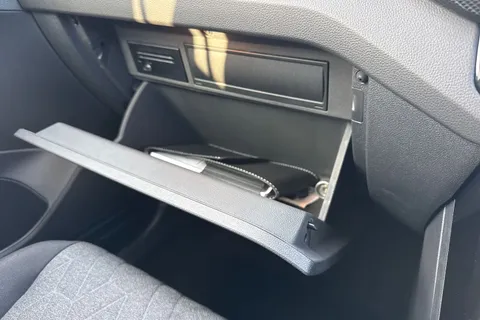 GL74AWU Volkswagen T-Cross 1.0 TSI 115 Match 5dr Thumbnail #41