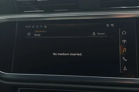 KT74EHK Audi Q3 Black Edition 35 TDI 150 PS S tronic Thumbnail #55