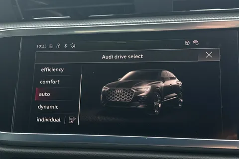 KT74EHK Audi Q3 Black Edition 35 TDI 150 PS S tronic Thumbnail #58