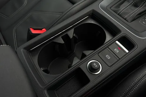 KT74EHK Audi Q3 Black Edition 35 TDI 150 PS S tronic Thumbnail #61