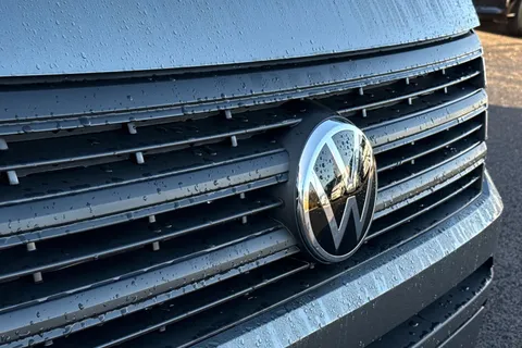 MF75FLZ Volkswagen Crafter 2.0 TDI 140PS Commerce Plus High Roof Van Thumbnail #29