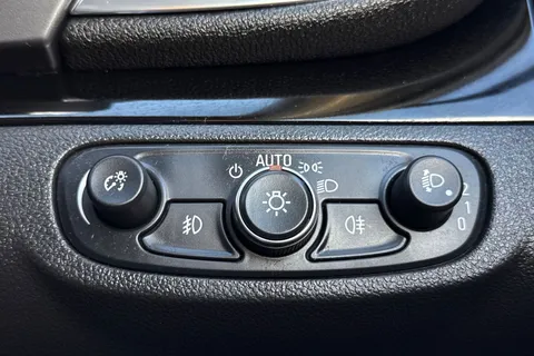 34 of 41 for Vauxhall Mokka X 1.4i Turbo Active Euro 6 (s/s) 5dr