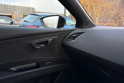 YD20YXW SEAT Leon 2.0 TSI Cupra 290 Lux DSG Euro 6 (s/s) 5dr Thumbnail #31