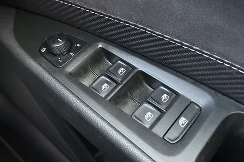 YD20YXW SEAT Leon 2.0 TSI Cupra 290 Lux DSG Euro 6 (s/s) 5dr Thumbnail #32