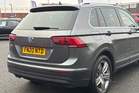 10 of 53 for VOLKSWAGEN TIGUAN 2.0 TDi 150 Match 5dr DSG