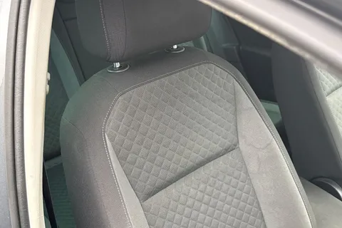 29 of 53 for VOLKSWAGEN TIGUAN 2.0 TDi 150 Match 5dr DSG