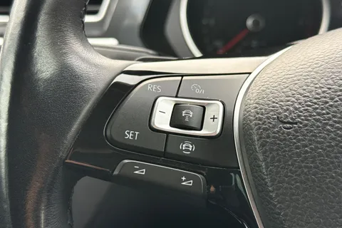 37 of 53 for VOLKSWAGEN TIGUAN 2.0 TDi 150 Match 5dr DSG